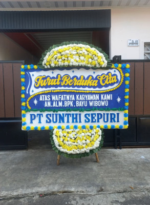 Papan Bunga Duka di Gane Barat Utara